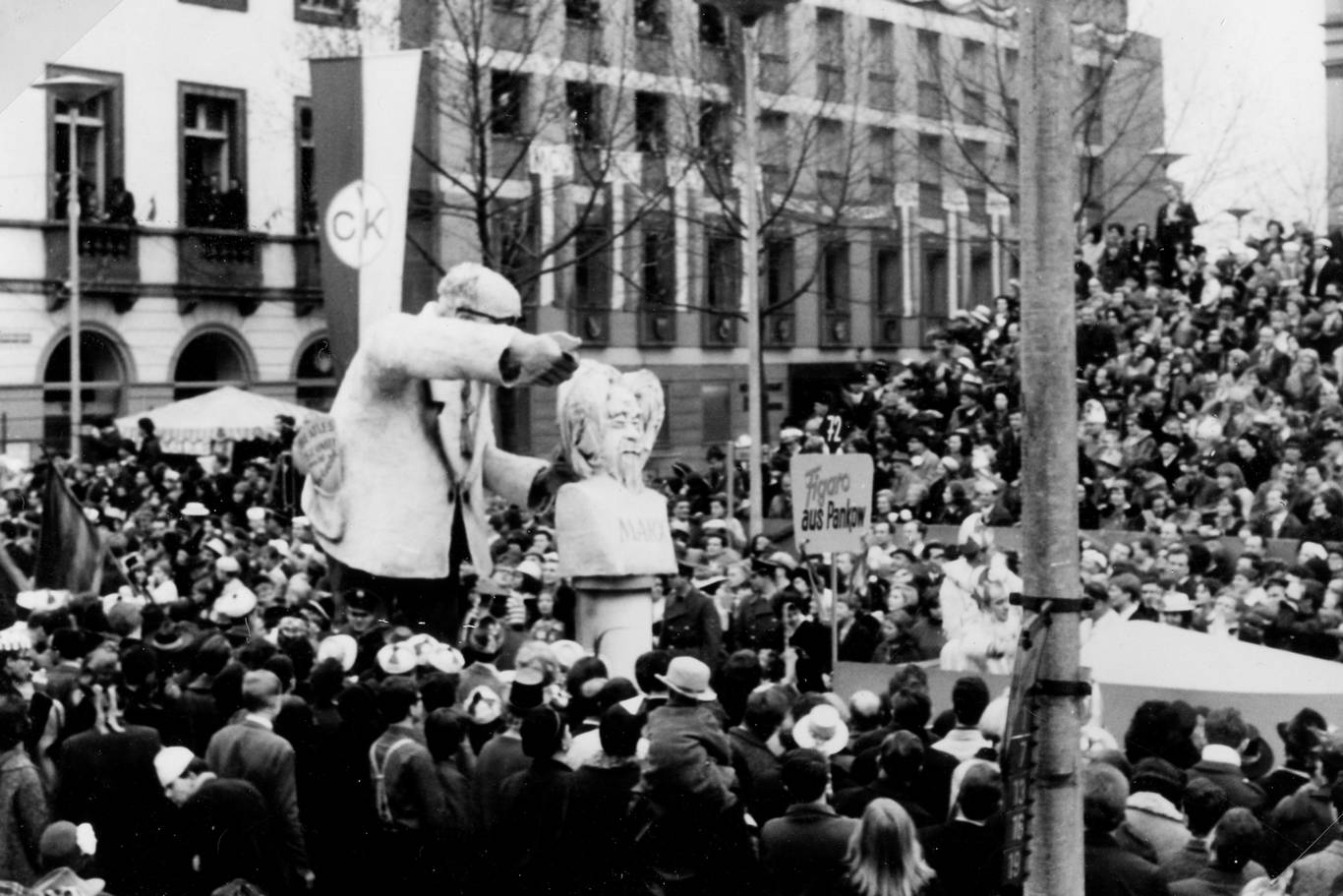 German Parade 2 - frame 1